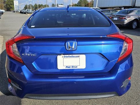 Used 2017 Honda Civic EX image 10