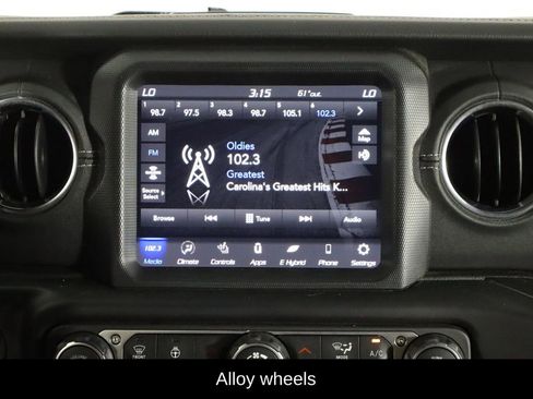 Used 2023 Jeep Wrangler Unlimited Rubicon 4xe w/ Cold Weather Group AWD/4WD image 27