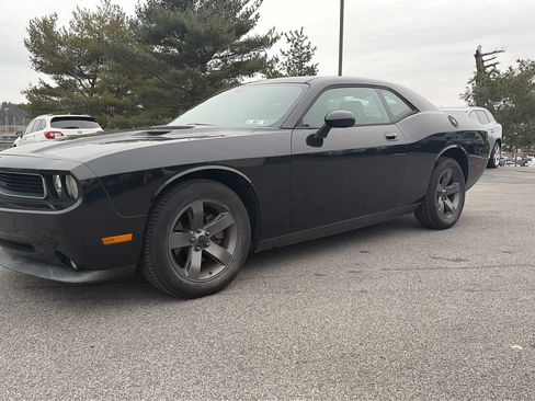 Used 2009 Dodge Challenger SE image 21
