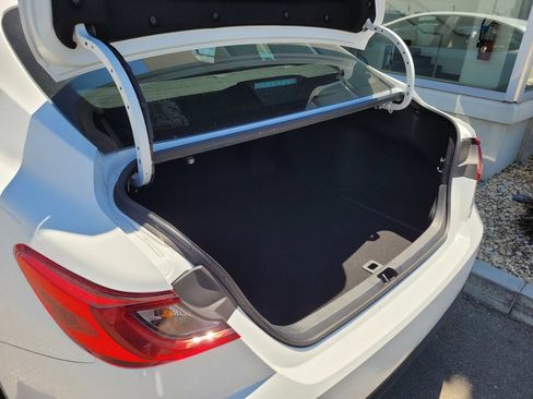 Used 2025 Toyota Camry SE FWD image 33