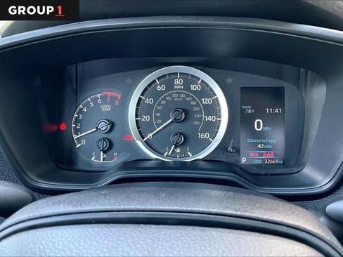 Used 2021 Toyota Corolla LE FWD image 25