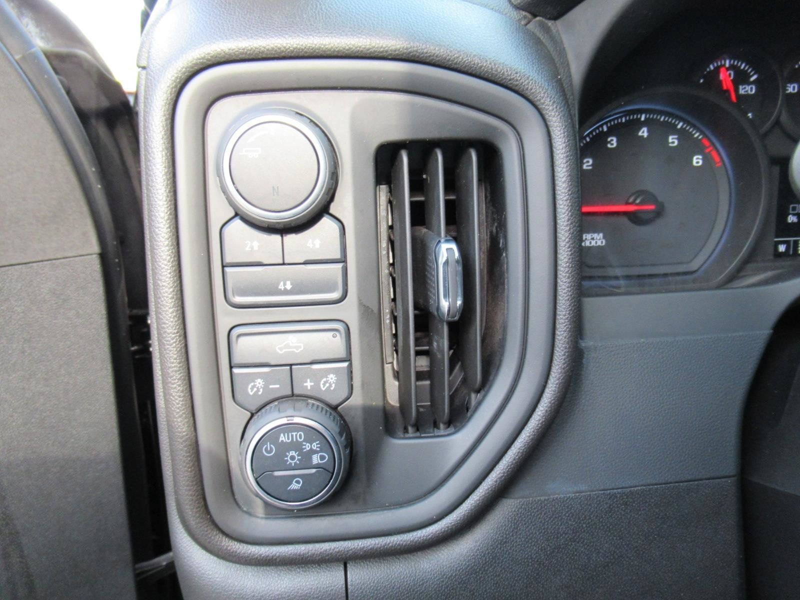Used 2023 Chevrolet Silverado 2500 Custom w/ Custom Value Package AWD/4WD image 16