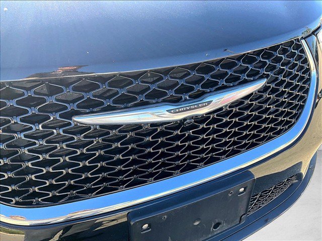 Used 2026 Chrysler Pacifica Select FWD image 27