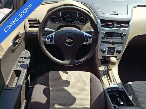 Used 2011 Chevrolet Malibu LS FWD image 17