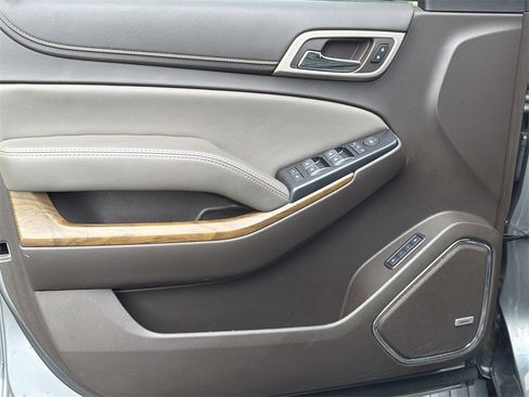 Used 2020 GMC Yukon XL Denali w/ Denali Ultimate Package image 10