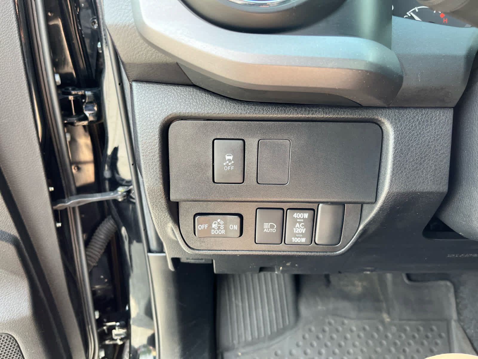 Used 2022 Toyota Tacoma TRD Sport AWD/4WD image 12