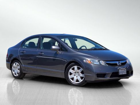 Used 2011 Honda Civic LX image 2