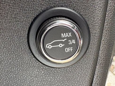Used 2025 Chevrolet Blazer RS FWD image 22
