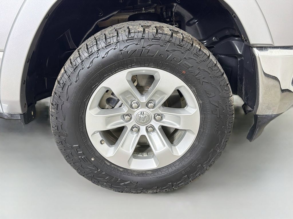 Used 2022 RAM 1500 Laramie AWD/4WD image 28
