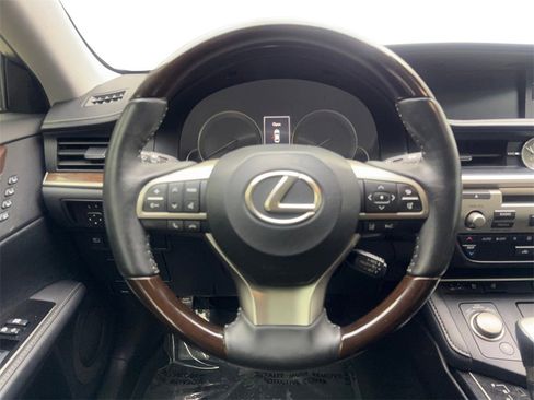 Used 2018 Lexus ES 350 w/ Premier Package image 56