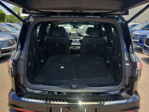 Certified 2026 INFINITI QX80 4WD w/ Sport Exterior Package image 27