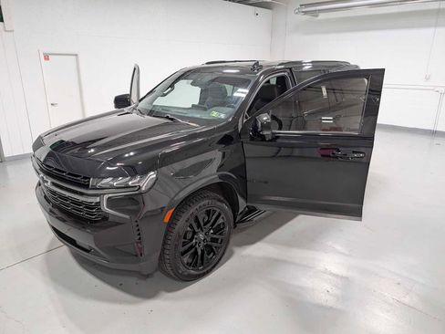 Used 2022 Chevrolet Tahoe RST w/ Sport Performance Package image 16