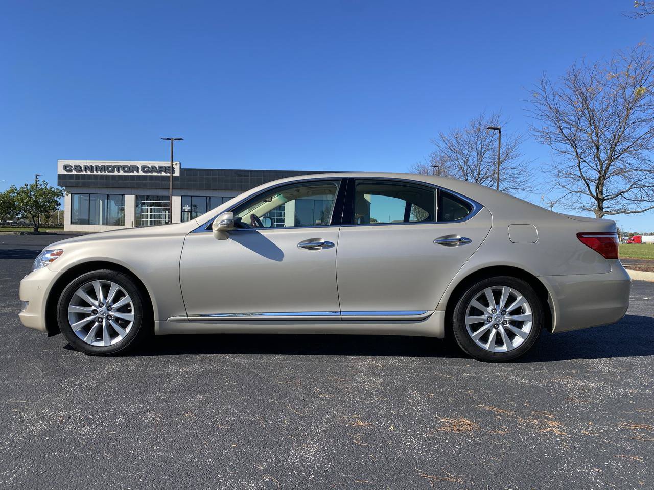 Used 2011 Lexus LS 460 AWD w/ Luxury Value Edition image 8