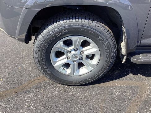 Used 2024 Toyota 4Runner SR5 Premium image 33