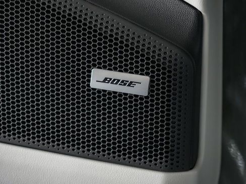 New 2026 Porsche Macan 4 Electric image 14