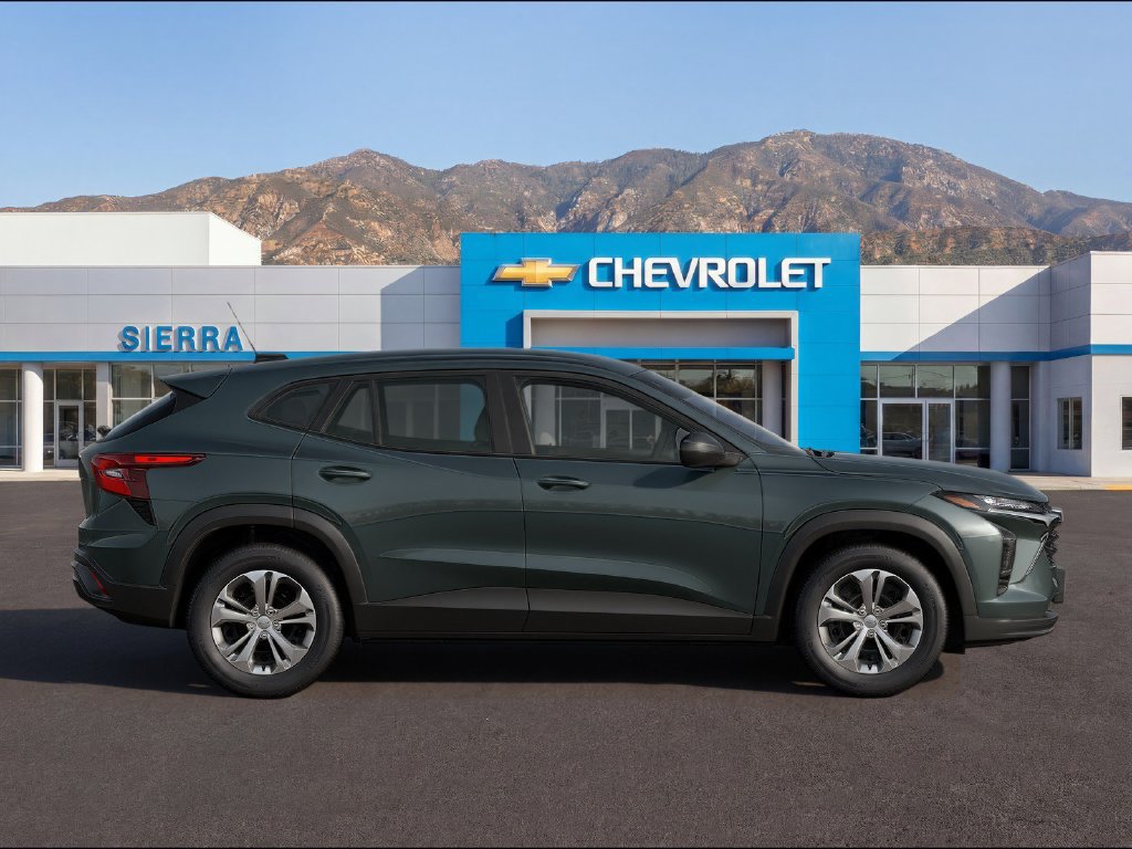 New 2026 Chevrolet Trax LS FWD image 3