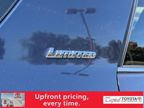 Used 2014 Toyota 4Runner Limited AWD/4WD image 26