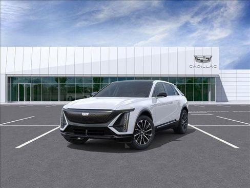 New 2026 Cadillac Lyriq Sport RWD image 8