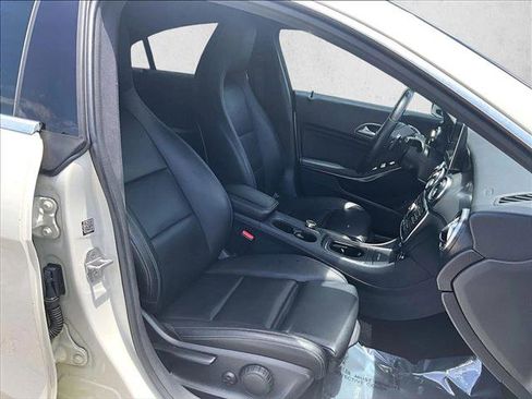 Used 2016 Mercedes-Benz CLA 250 image 9