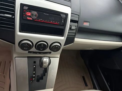 Used 2009 MAZDA MAZDA5 Grand Touring image 37