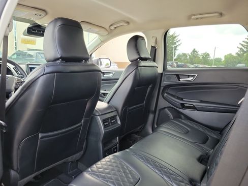 Used 2024 Ford Edge Titanium image 14