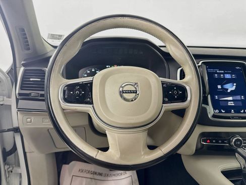 Used 2018 Volvo XC90 T6 Momentum w/ Convenience Package AWD/4WD image 12