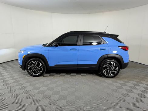 Used 2024 Chevrolet TrailBlazer RS w/ Convenience Package image 2