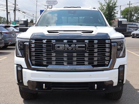 Used 2024 GMC Sierra 2500 Denali Ultimate w/ LPO, GMC Protection Package AWD/4WD image 18