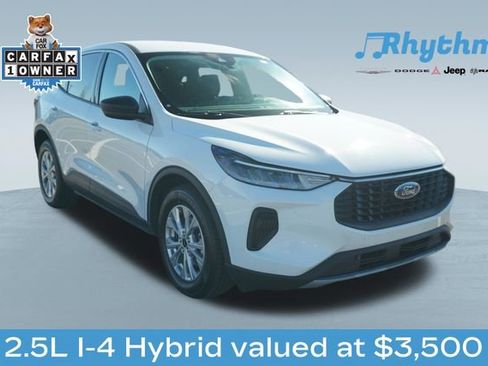 Used 2023 Ford Escape Active image 1