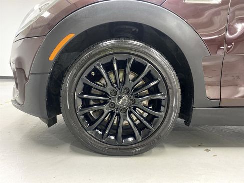 Used 2019 MINI Cooper Clubman S w/ Storage Package image 23