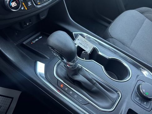 Certified 2023 Chevrolet Traverse LT image 28