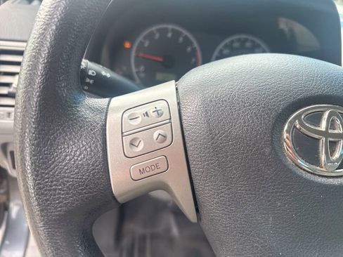 Used 2011 Toyota Corolla LE FWD image 21