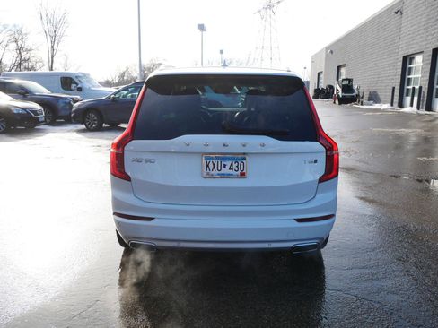 Used 2020 Volvo XC90 T6 Momentum image 6
