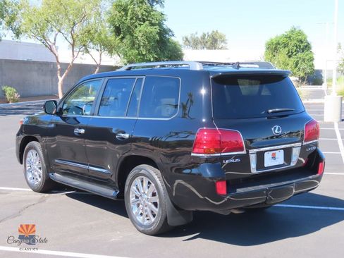 Used 2010 Lexus LX 570 4WD image 10