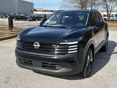 New 2026 Nissan Kicks SR image 1