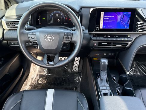 Certified 2025 Toyota Camry SE FWD image 20