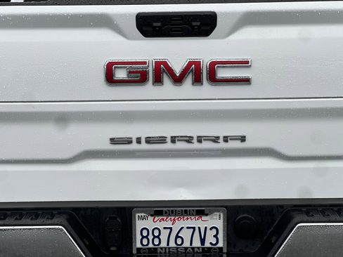 Used 2024 GMC Sierra 1500 SLT image 47