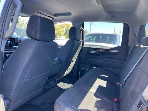 Used 2024 GMC Sierra 1500 SLE AWD/4WD image 4