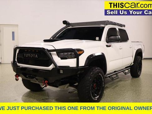 Used 2019 Toyota Tacoma TRD Pro AWD/4WD image 5
