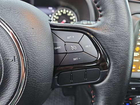 Used 2022 Jeep Renegade Trailhawk w/ Sun/Sound Group image 21