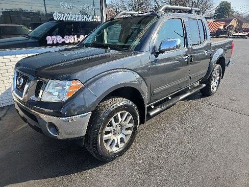 Used 2012 Nissan Frontier SL w/ Moonroof Pkg image 1