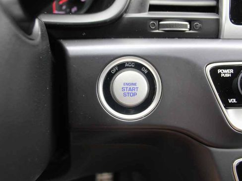Used 2018 Hyundai Sonata Sport w/ Tech Package 05 FWD image 17
