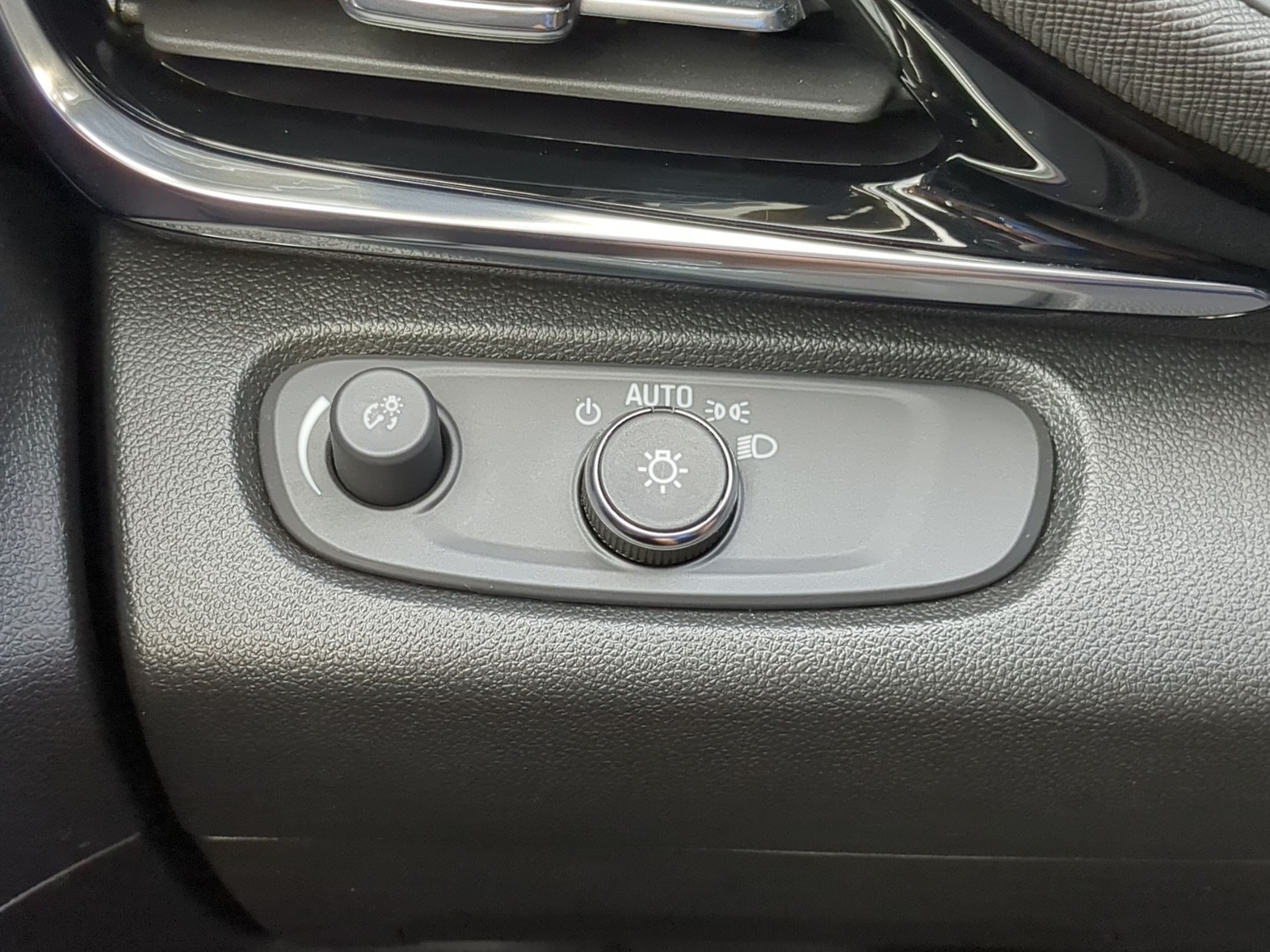 Used 2024 Buick Envista Avenir FWD image 18
