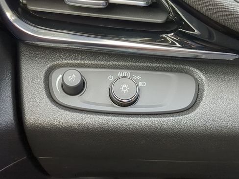 Used 2024 Buick Envista Avenir FWD image 18