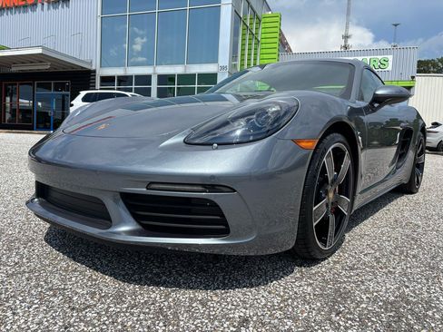 Used 2025 Porsche 718 Cayman S w/ Premium Package RWD image 12