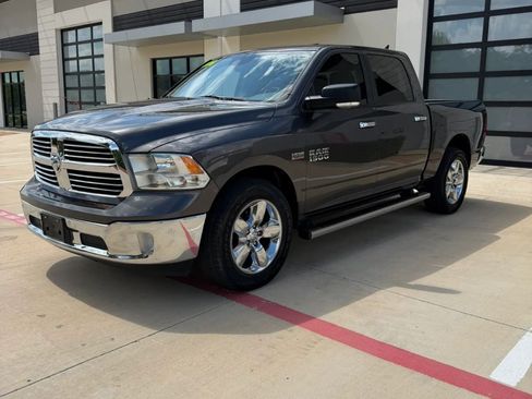 Used 2016 RAM 1500 Lone Star RWD image 1