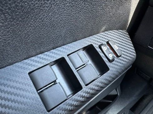 Used 2015 Toyota RAV4 XLE image 29