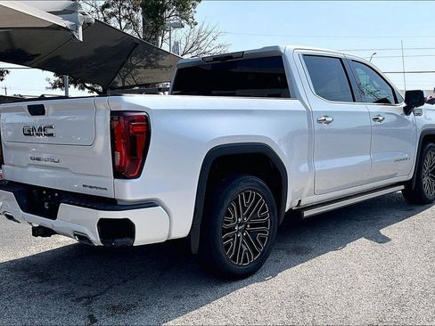 Used 2022 GMC Sierra 1500 Denali Ultimate AWD/4WD image 8