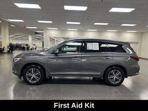 Used 2019 INFINITI QX60 Luxe w/ Essential Package AWD/4WD image 4
