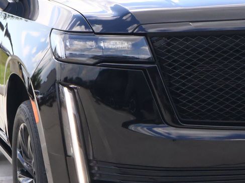 Used 2024 Cadillac Escalade Sport w/ LPO, ONYX Package AWD/4WD image 9